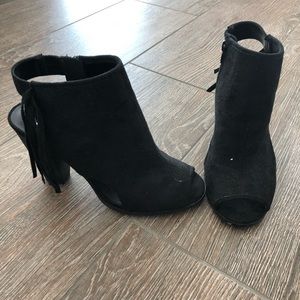 BLACK SUEDE booties